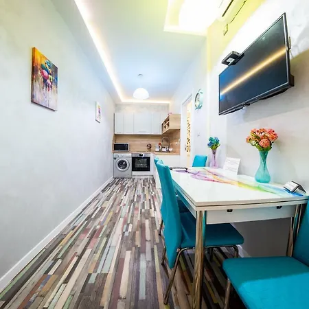 Colour Life -no Window Appartement *