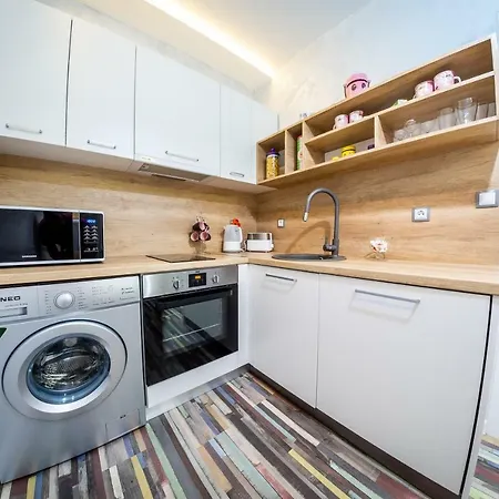 Colour Life -no Window *