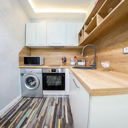 Colour Life -no Window