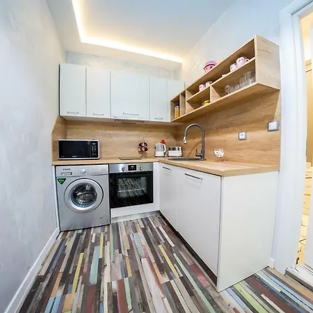 Διαμέρισμα Colour Life -no Window