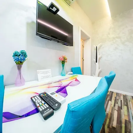 Colour Life -no Window Daire *