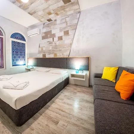 Colour Life -no Window Sofya